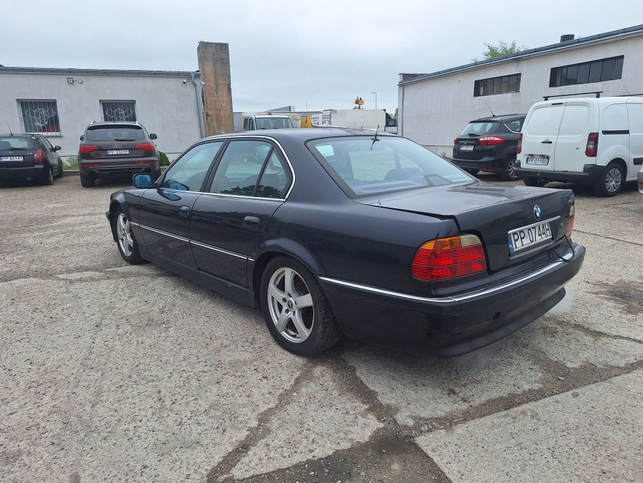 BMW 740i e38 na części