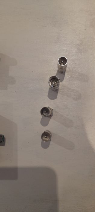 Rozgałęźnik  antenowy całość