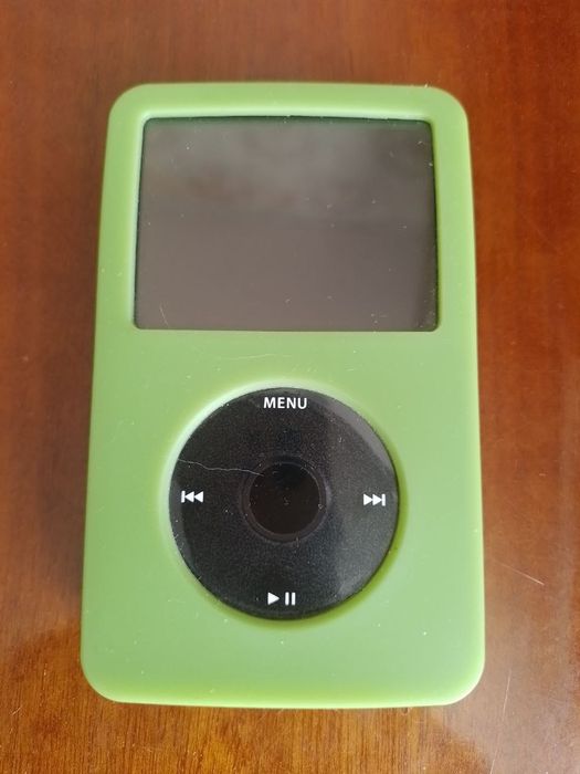 I Pod 30 GB MA 446 FB /A . Робочий стан.