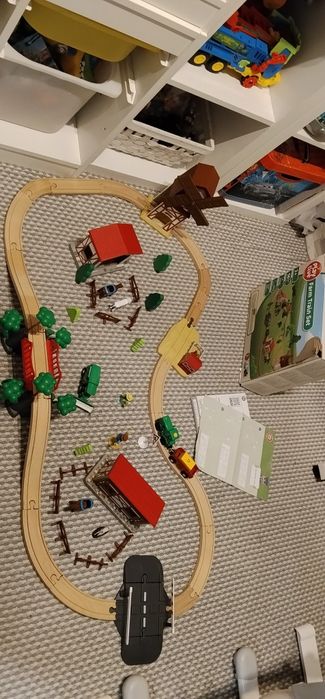 Tor drewniany, pociąg mini farma