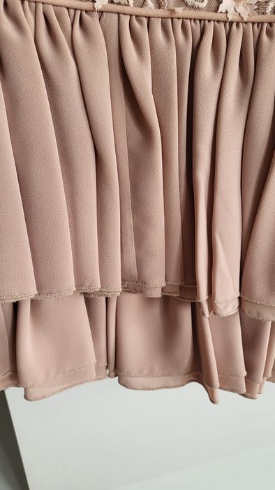 Śliczna Sukienka LOU