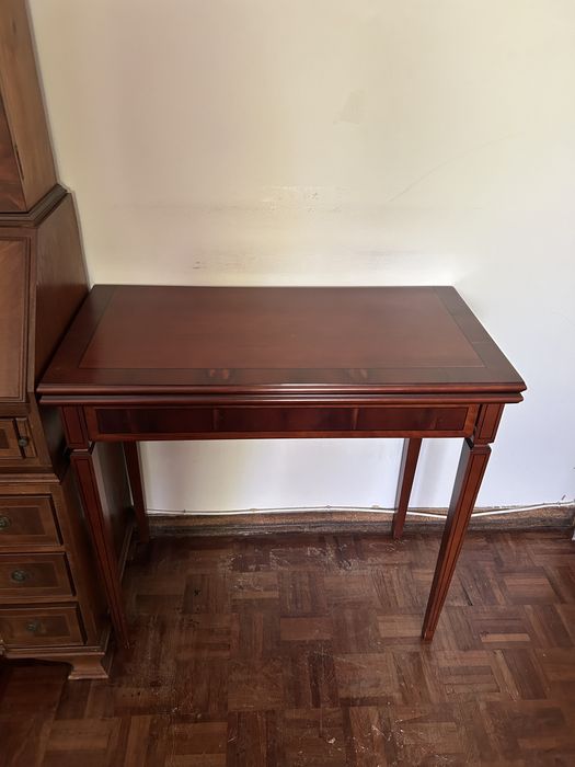 Mesa de jogo dobrável