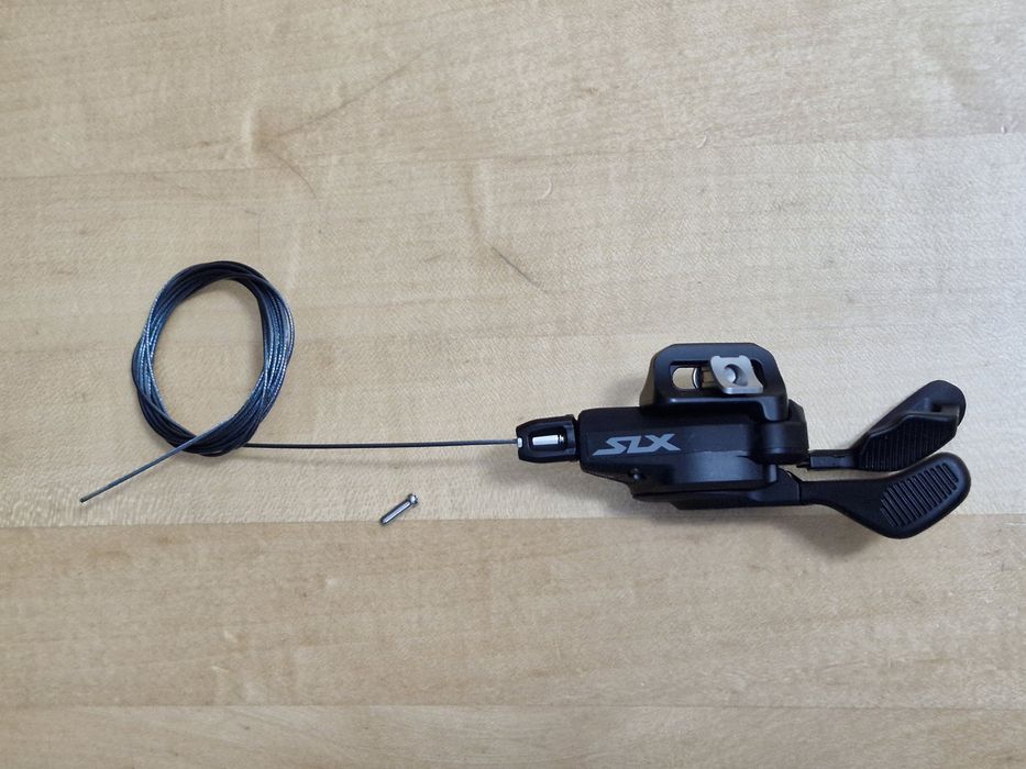 Manipulo Shimano SLX de 12 velocidades novo a estrear