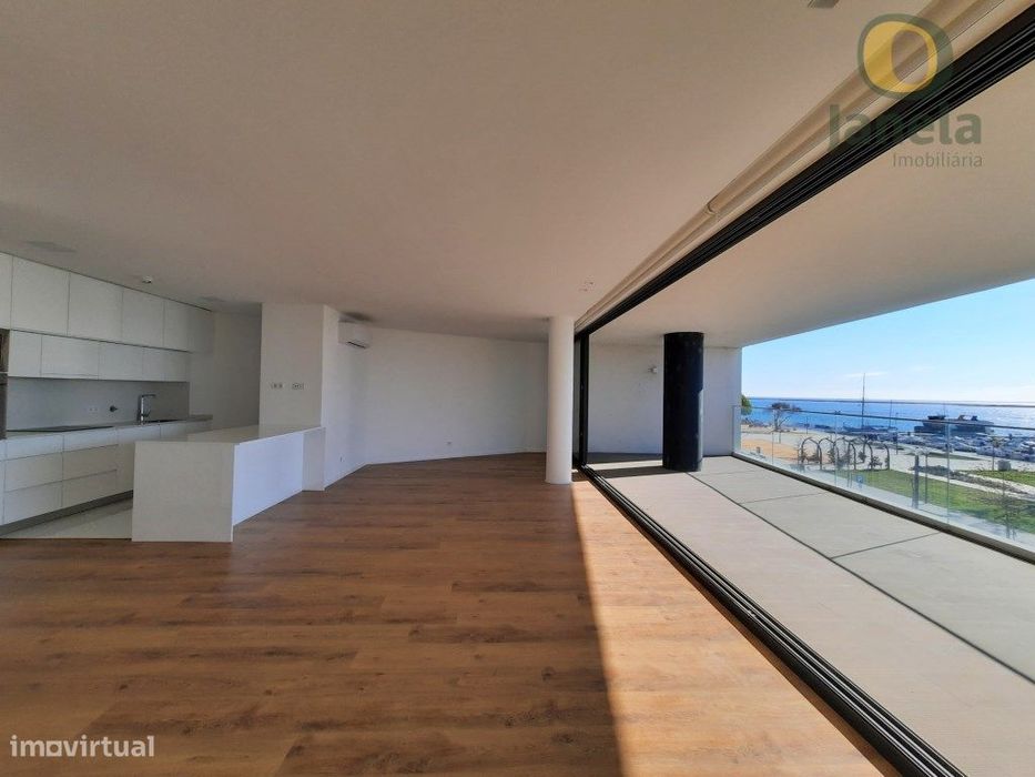 Extraordinário T2 frente ao mar