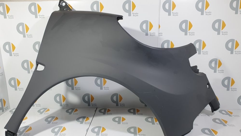 Guarda lamas frente direito Smart Fortwo 3g 451