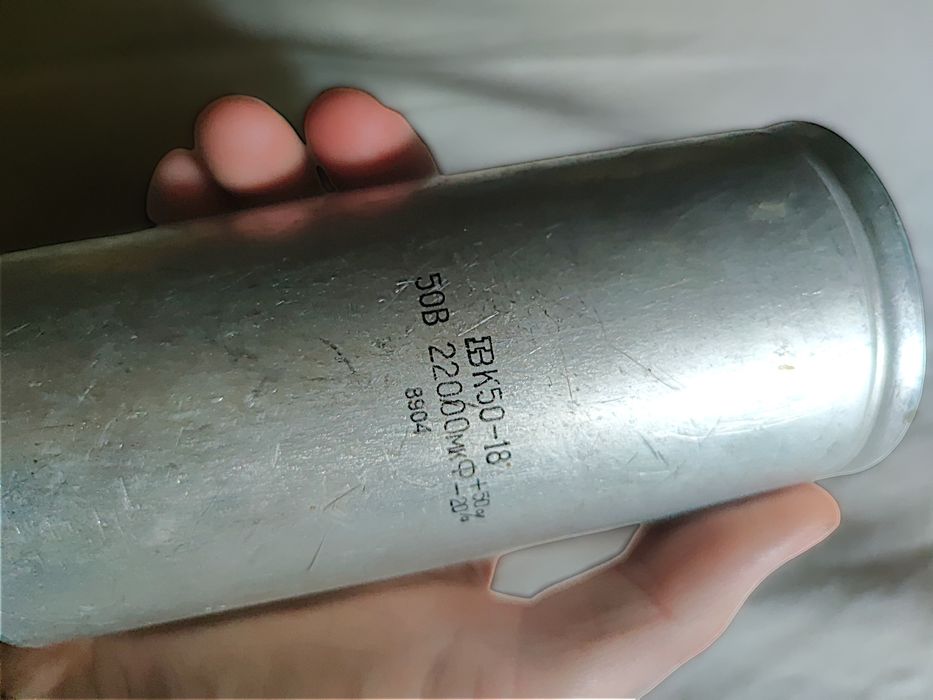 Конденсатор К50-18 22000uF 50V (22000 мкФ) — Силовой, Винтовые Клеммы