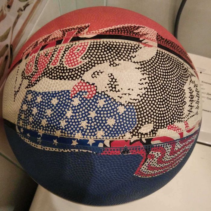 продам  Футбольный мяч  5 размер