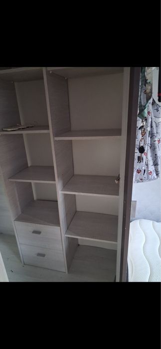Sprzeda meble mlodzierzowe