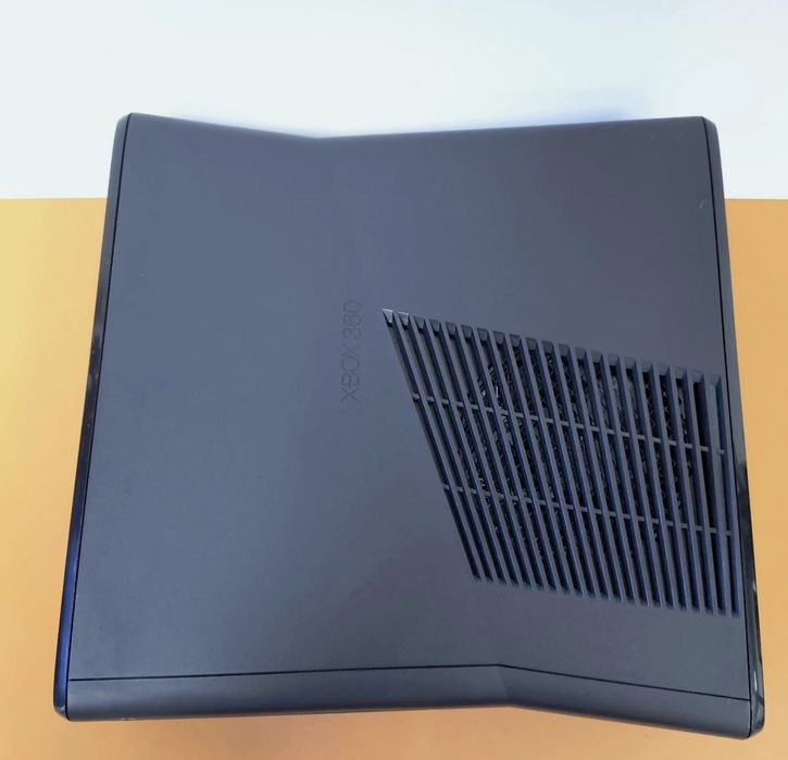 Xbox 360 hdmi em ótimo estado mais de 60 jogos instalado