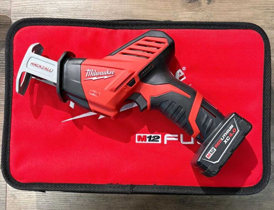 Piła szablasta Milwaukee M12 HACKZALL (2420-21XC) HZ
