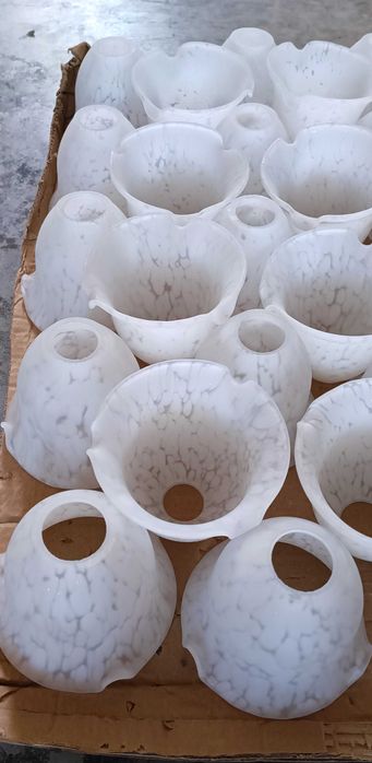 Tulipas Brancas em vidro soprado (80 Unidades)