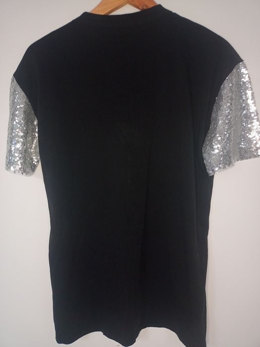 Bawełniany czarny  t-shirt z cekinami LSK S,
Od pachy do pachy 51 cm
R