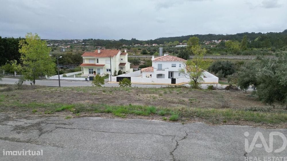 Terreno para construção em Souselas e Botão