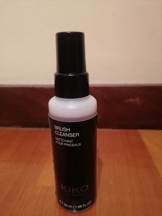 4 Pincéis Kiko Milano +1 Spray de limpeza para pincéis Kiko Milano