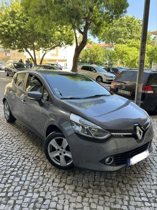 Aluguer RENAULT CLIO  - Rent Car