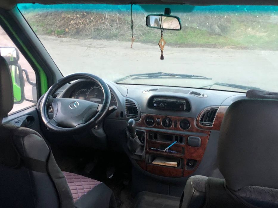 Мерседес спрінтер