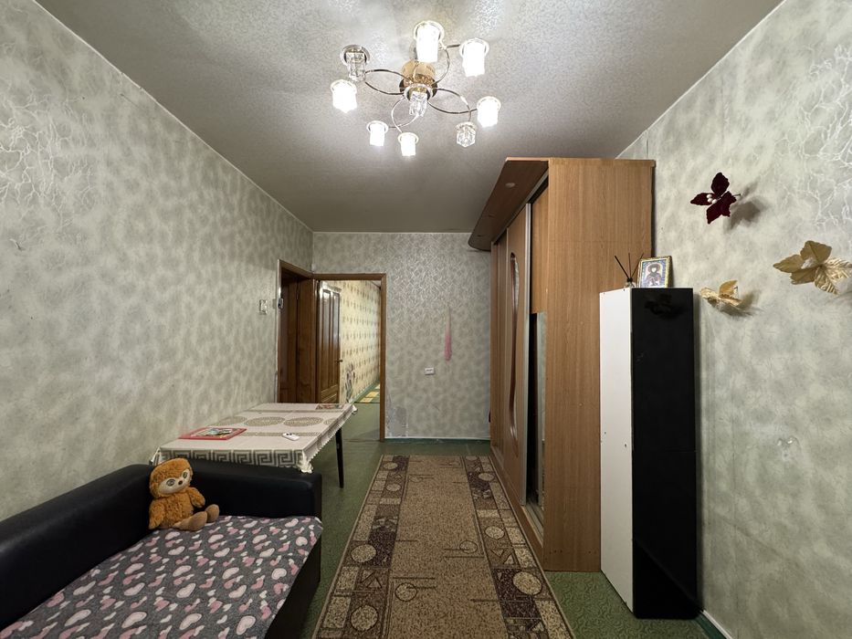 Продам 3к квартиру на Салтовке ,просп Юбилейный 32а