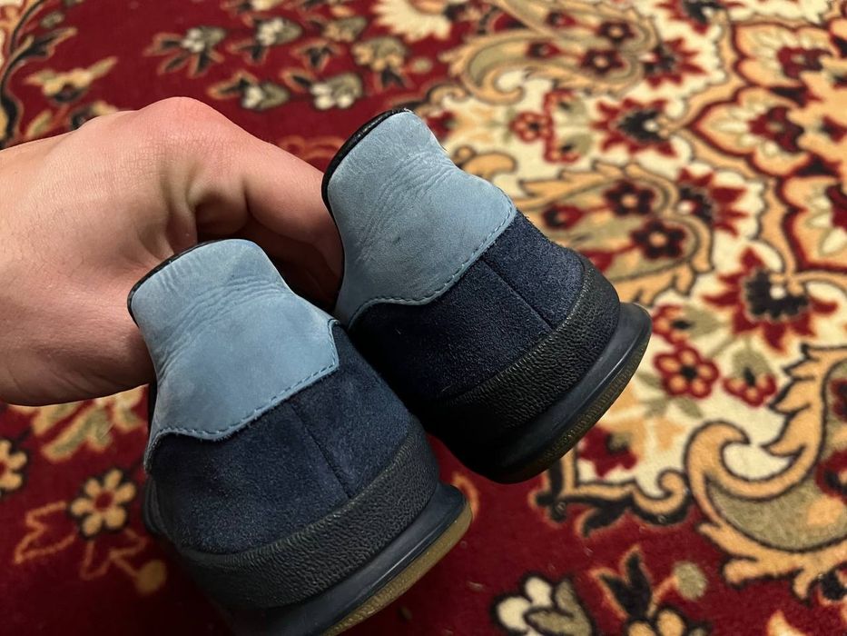 Замшевые кеды Adidas gazelle 2010 года и Adidas Jeans 2019 года