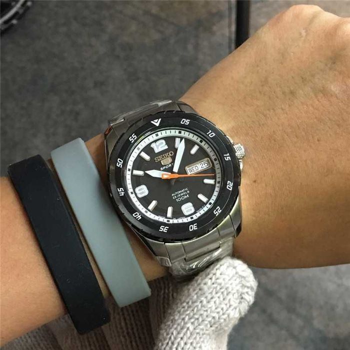 Годинник автоматичний Seiko 5 Sports 7S36-03V0