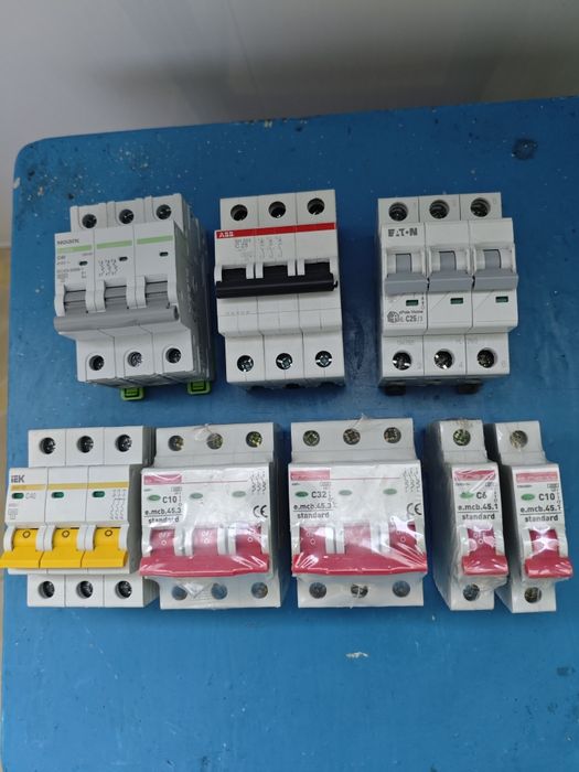 Електроавтомати 3-х і 1-фазні