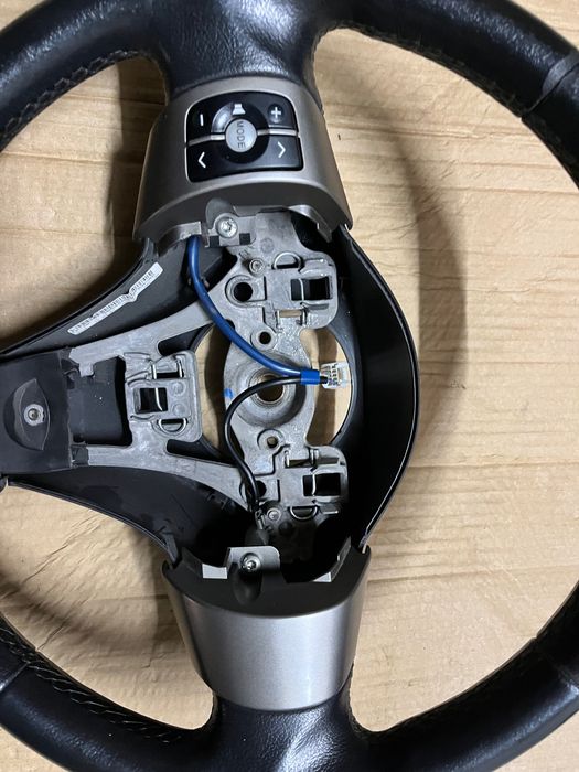 Volante vw Golf/ Passat/volante Toyota Yaris / retrovisor Lexus