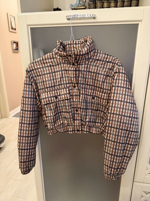Короткая куртка Zara с принтом