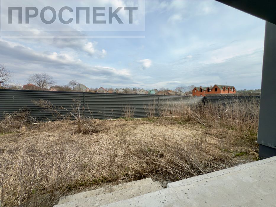 Продам сучасний ТАУНХАУС вул. Кринична.  БЕЗ КОМІСІІ.