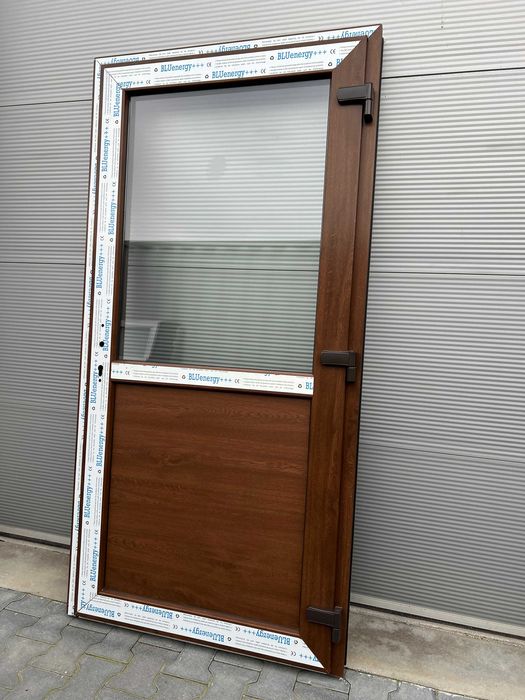 Drzwi PCV 110-210 Orzech zewnętrzne Sklepowe Biurowe na Taras *dostawa