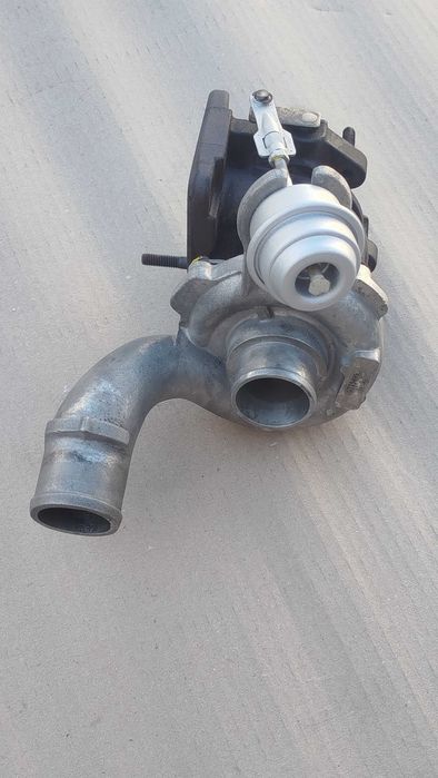 Turbo Renault trafic / Opel Vivaro / Nissan primastar 1.9 dCi