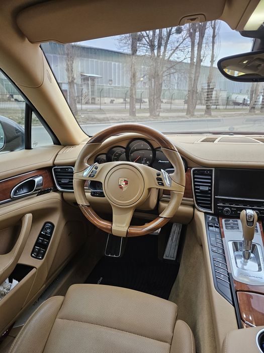Porsche Panamera 2014 3.0 diesel 300 hp рестайл
