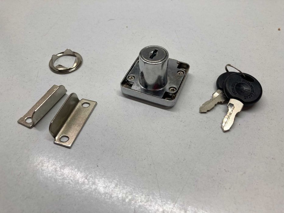 Fechadura para Móvel (com 2 Chaves)