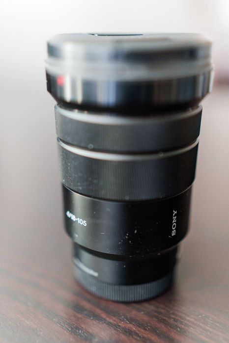 Obiektyw Sony 18–105mm F4 G OSS – uniwersalny zoom, stałe F4 (APS-C)