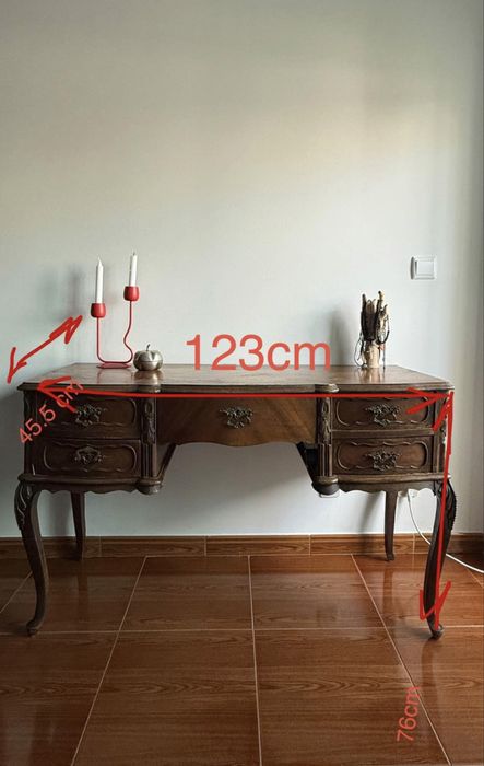 Secretária clássica em madeira maciça