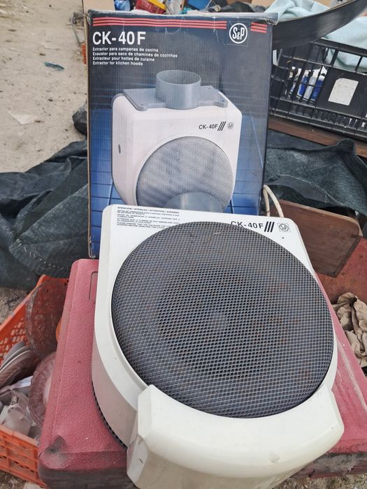 Exaustor de fumos como novo