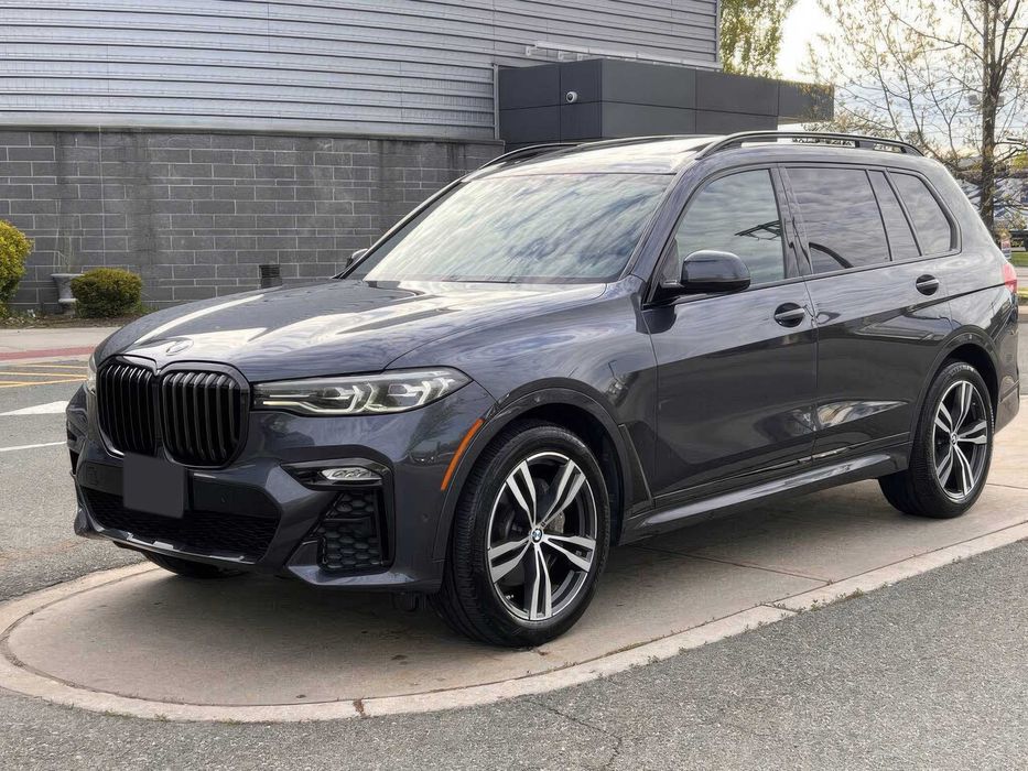 BMW X7      2020