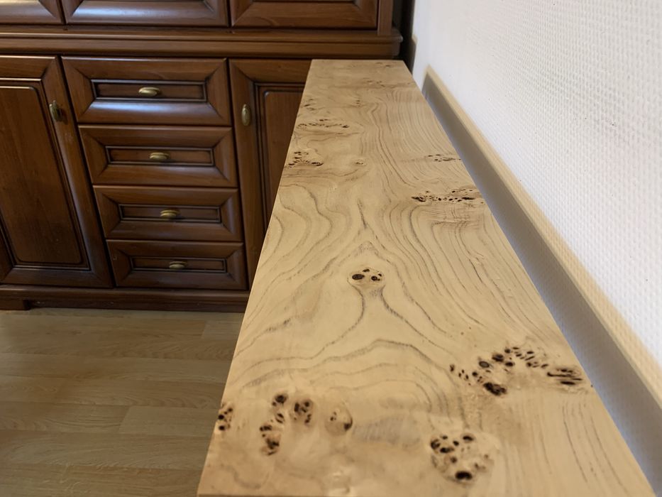 Konsola Loft, czeczota