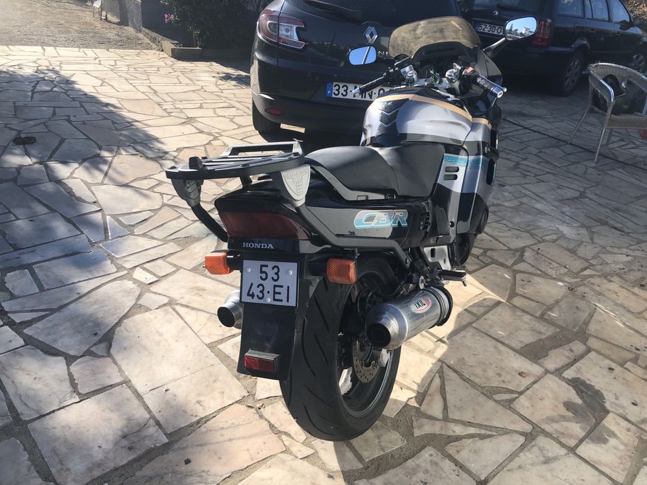 Honda cbr 1000f -94