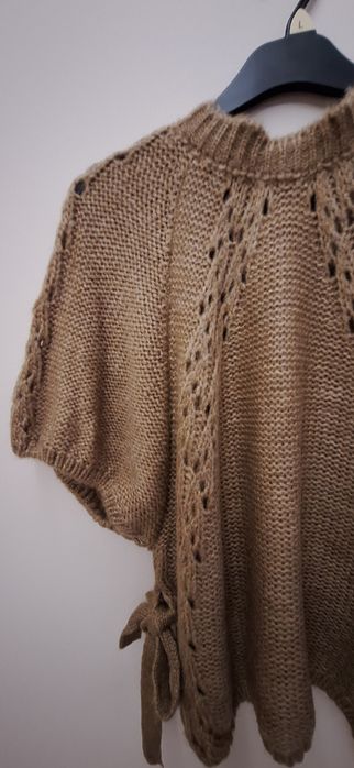 Śliczny sweterek rozm do L