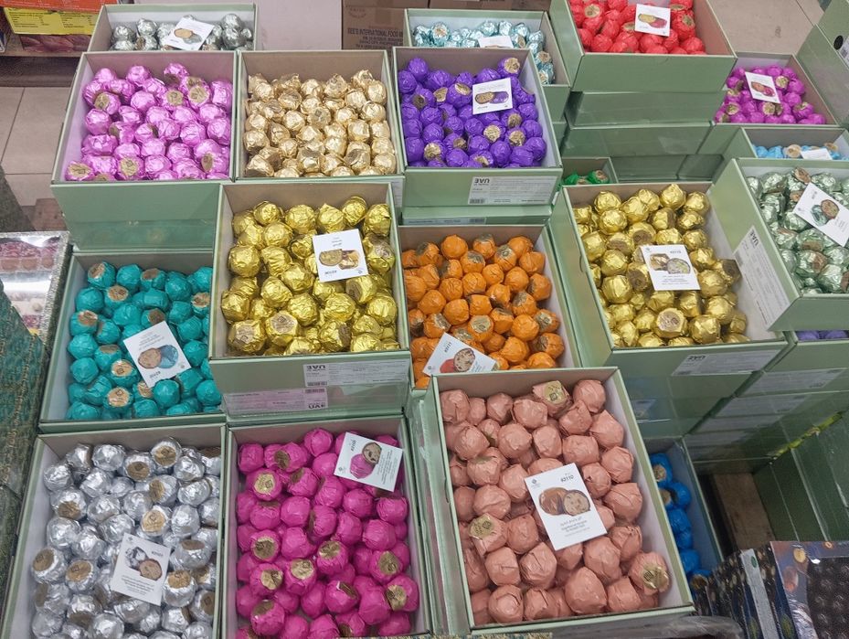 Кіндер Джой Дуже Дивні Дива , Дубайские, Греция Лоуренс