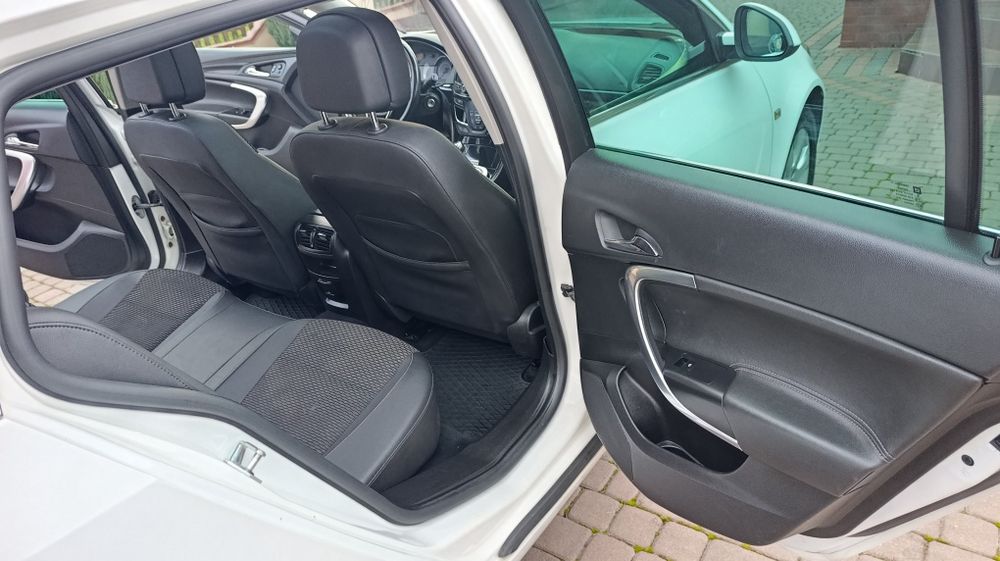 Opel Insignia 2.0 CDTI Sports Tourer, 163 к.с., 120 kW.