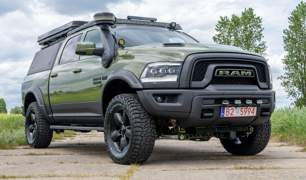 Nadkola poszerzenia nadkoli nakładki Dodge RAM 1500 4th Gen 09-18