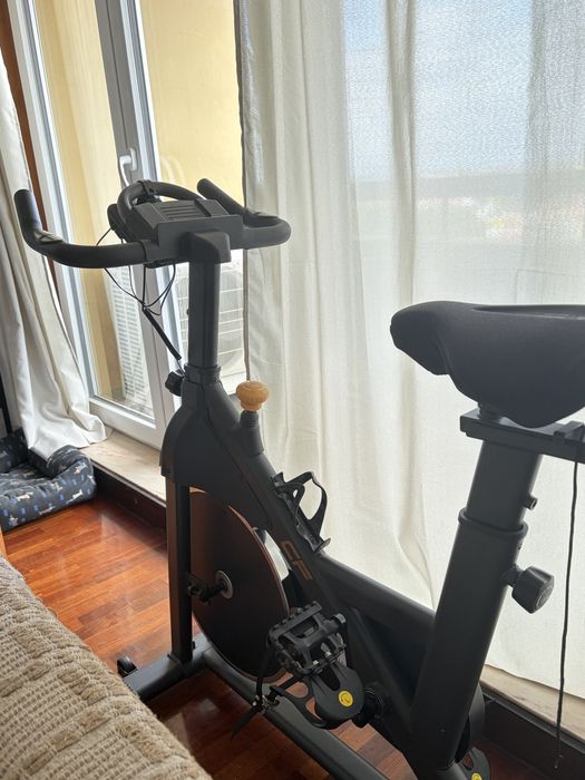 Indoor Stationary Bicycle484786193785180161