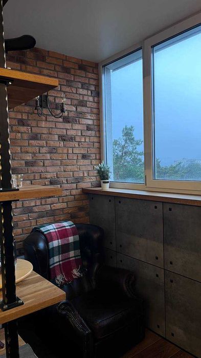 Видовий пентхаус з авторським ремонтом! Центр!