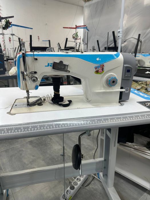 Промислова швейна машина Jack JK F4