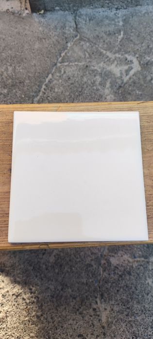 Продам плитку 15х15