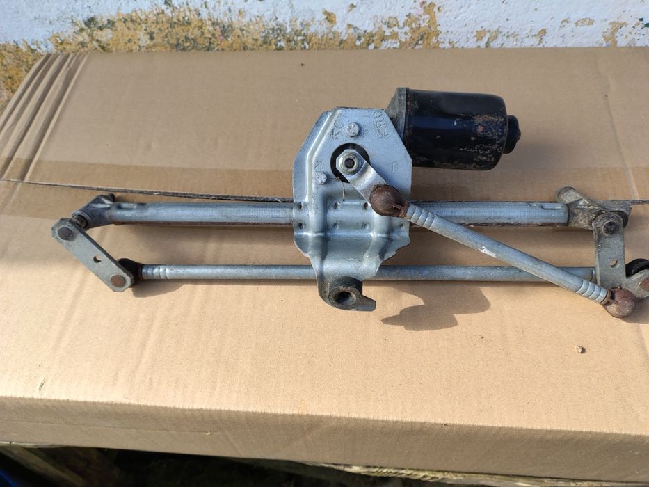 Motor para limpa para brisas frontal.