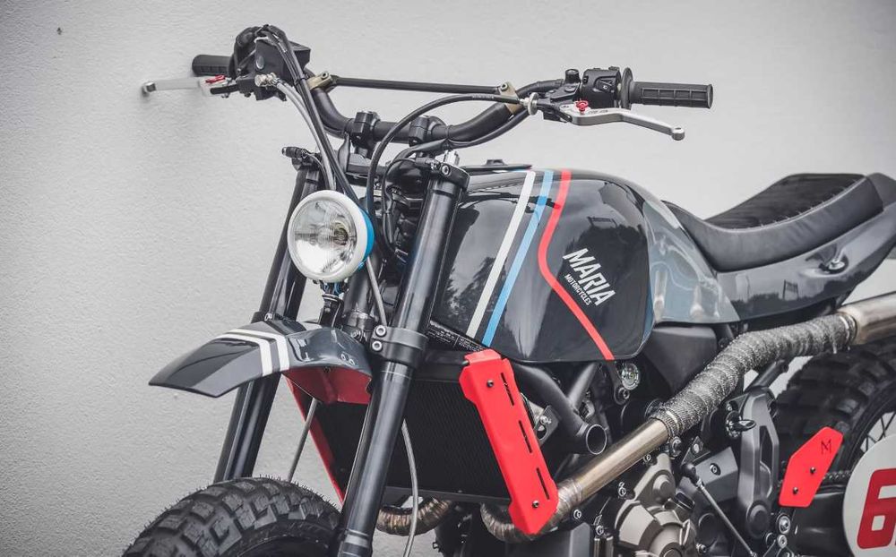 Moto Yamaha XSR700