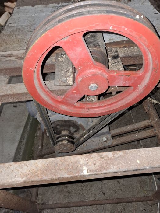 Дровокол конусний