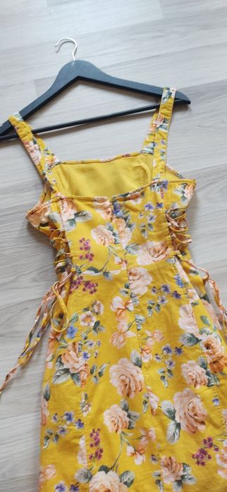 Sukienka letnia Bershka