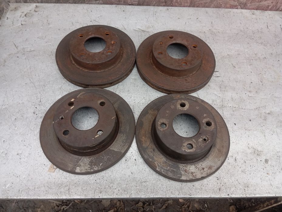 Тормозні диски вентильовані та прості Ford Escort Форд Ескорт Оріон.